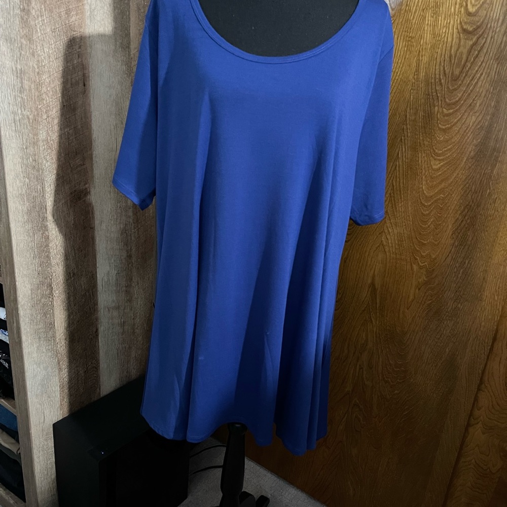 Lularoe shirt